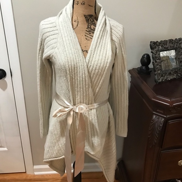 ▪️ELLE Ribbon Wrapped Sweater - Picture 1 of 9